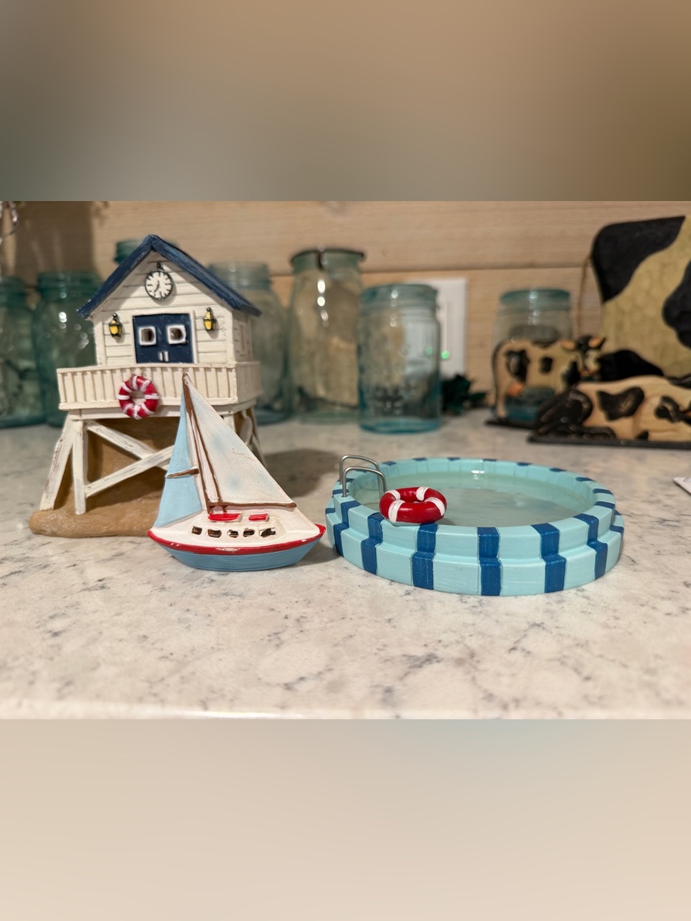 Ferry Garden beach accessories.